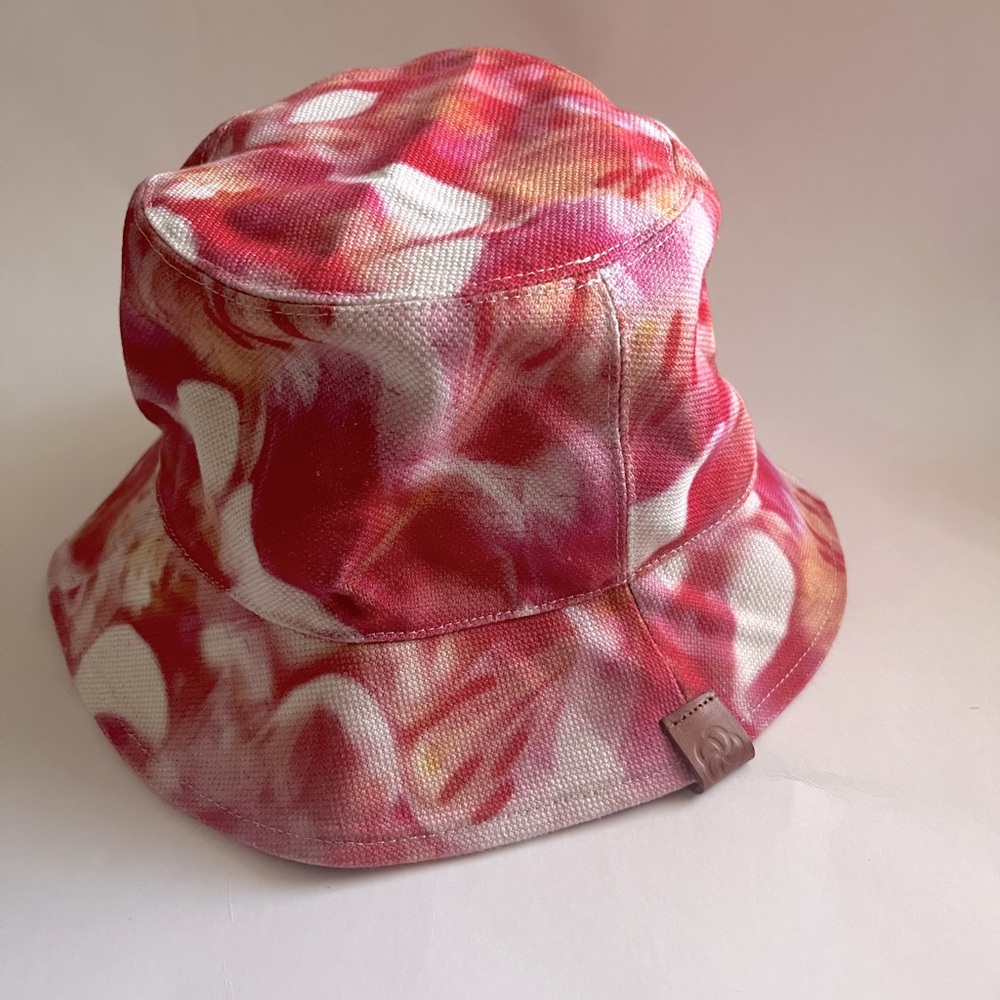 120%lino hat
New with tags